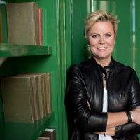 Sports Fandom, Omni-Channel Attribution, amp the Evolution of Retail -- Tracy Benson (Co-Founder amp CEO, Obsesh)