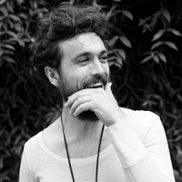 Tá Rolando com a Thalita: Edward Sharpe  The Magnetic Zeros fazem show com a Courtney Barnett no RJ e SP