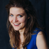 Lara Mandoki: „Drehen in Auschwitz hat mich als Mensch und Schauspielerin sicherlich verändert.