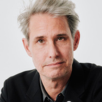 Dirk von Lowtzow: „Man bewegt sich als Songwriter immer zwischen Manie und Depression“