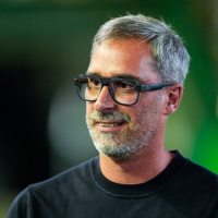 Play Segunda | La veteranía sustituye a la juventud en los banquillos y los tres derbis esta jornada