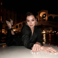 A BizzleCast Retro: That Time 2.5 Years Ago We Cast Hailee as Kate Bishop ( Predicted Dickinson)