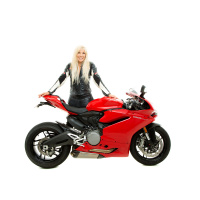 062 - Sue Hollis - author, motorcyclist, entrepreneur and adventurer on riding, building a business and overcoming fear