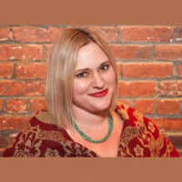 117 ~ Kelly Lewis ~ Womens Travel Entrepreneur