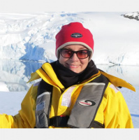 052 - Patricia Schultz - Author of 1,000 Places to See Before You Die on travel, carry-on luggage and solo travel