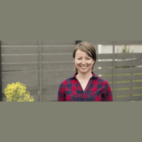 102 ~ Kellie Phelan - Founder of The Works Seattle on Crohns Disease, Starting a Business and Surrogacy