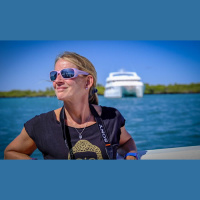 070 - Ask Me Anything #3 with Beth Whitman on travel, long layovers and waking up at 5:18am