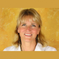 050 - Dr. Robyn Benson of Santa Fe Soul Center for Optimal Health on regenerative health and youthful aging