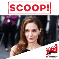 Angelina Saknar Brad