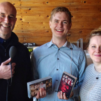 Min bokhylla hemma hos Gustav Fridolin