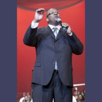 Shake Anderson - OVER THE FENCE: Into the World - 1 Corinthians 14:1-3 - Audio