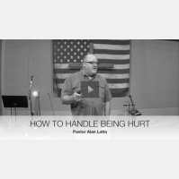 Acts 28:1-5 - HOW TO HANDLE BEING HURT - Audio