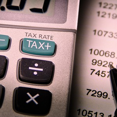 Lição De Economia - Luiz Roberto Cunha