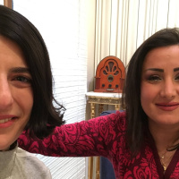 أنا لست شقراء.. أريد أن أرى الضوء أعين الآخرين 