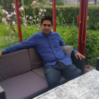 دروس قيادة غير نظاميّة، النشيد الوطنيّ، وعزة البحرة 