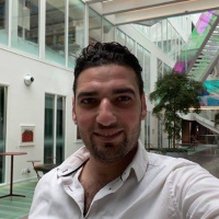 حسن يُدير كبرى المشاريع الهندسية شمالي السويد.. وجمال يدرس القوانين الأوربية