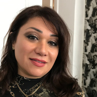 داليا تقود حافلات النقل العامة في نورشوبينغ.. وزينب اختارت العيش في المدينة التي لا تغيب فيها شمس الصيف في كيرونا Kiruna.