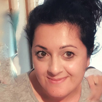 من أنا؟ ومن هي طفلة الجماعات المُقاتلة التي أصبحت محامية؟