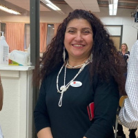 من الهندسة إلى طهي الطعام.. والعمل مع اللاجئين