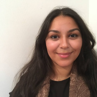 ثقافتين.. والعديد من الكتب. 