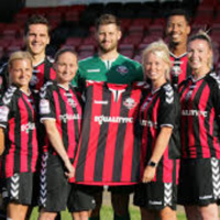 El Lewes FC, la primera bandera digualtat al futbol