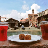 Addio, addio, amici addio