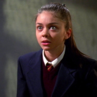 SVU: ADD drugs turn Sarah Hyland into a killer