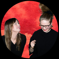 12. Radiossa nauravat naiset