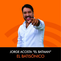 Batisonico con El Batman y Lalin Villegas