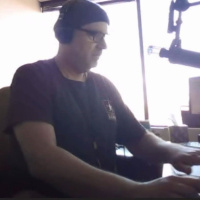 MikesDailyPodcast 2855 Socials