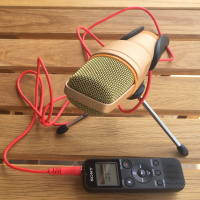 Charla de bar con Ana García - Bellas artes, tecnología y relaciones internacionales