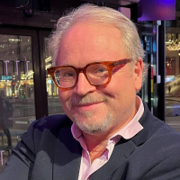 Därför stängdes Fredrik Lindströms frisersaloon