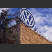 Volkswagen anuncia que todos os carros desenvolvidos na América do Sul terão versões eletrificadas a partir de 2026