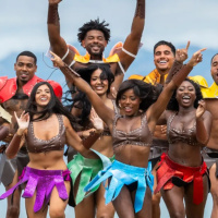 S09E30 Love Island Games