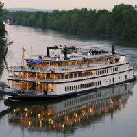 Around the World: General Jackson Show Boat