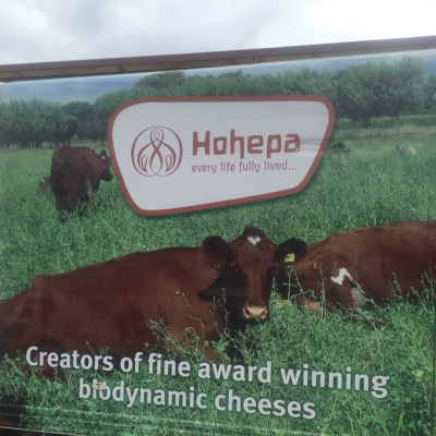 International Connection Radios Tracks