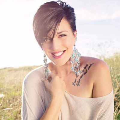 International Connection Radios Tracks