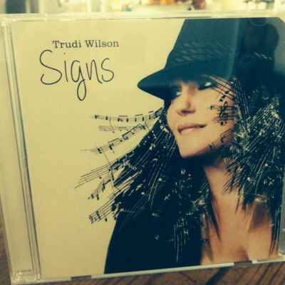 International Connection Radios Tracks