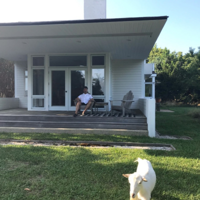 International Connection Radios Tracks