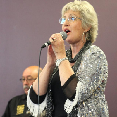 International Connection Radios Tracks