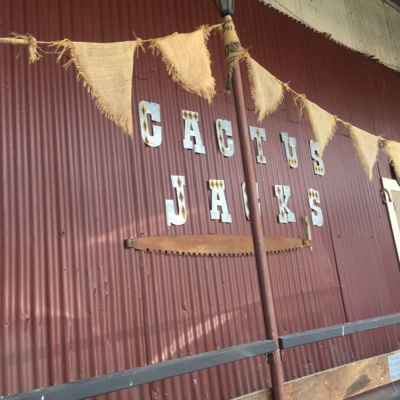 International Connection Radios Tracks