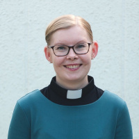 Perhemessu - Viisi leipää ja kaksi kalaa, Anne Koivula