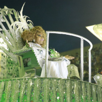 Todo mundo que passou pela Mocidade na última década tem dívidas com a escola