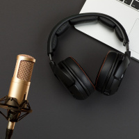 Remember that Rich and Matt explain everything just once so pay attention! Rich suggests to buy shoes with Velcro and Matt already has slip ons because he doesn’t want to bend over anymore.  Episode #405 – August 4th.  2023 