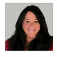 Suzanne Thomas, new HSE School Board member