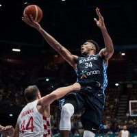 День 2. Первая победа Украины и большая охота на Янниса | Eurobasket-2022