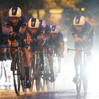 Бій з тінню на старті Вуельти-2023 | Тандем