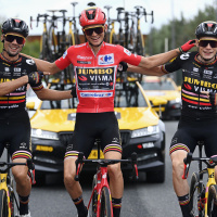 Тотальна домінація. Підсумки Вуельти-2023 | Тандем