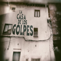 Cuarto milenio: La casa de los golpes