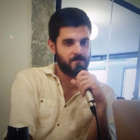 Marti rubio - Spanish, writer, got inspiration by helping Syrian refugees in Greece